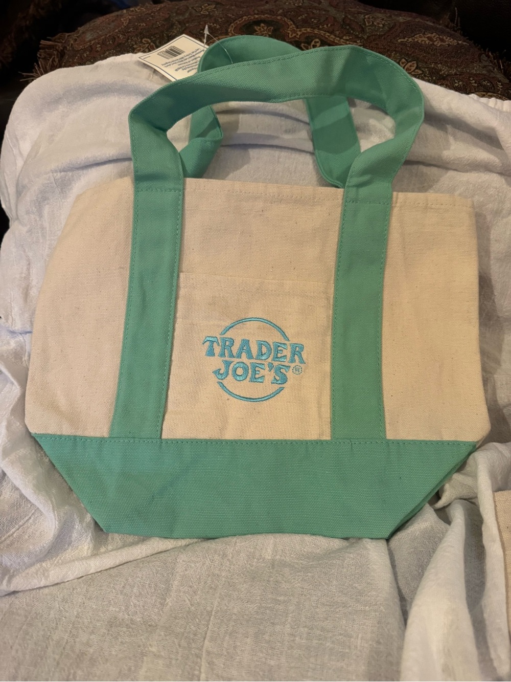 Trader Joe’s Large Lavender tote (1)+ Pastel Canvas mini totes (4) NWT - Picture 6 of 6